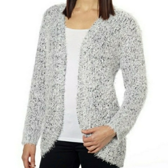 kenzie Sweaters - 🏈🍁 Kenzie super soft, open sweater